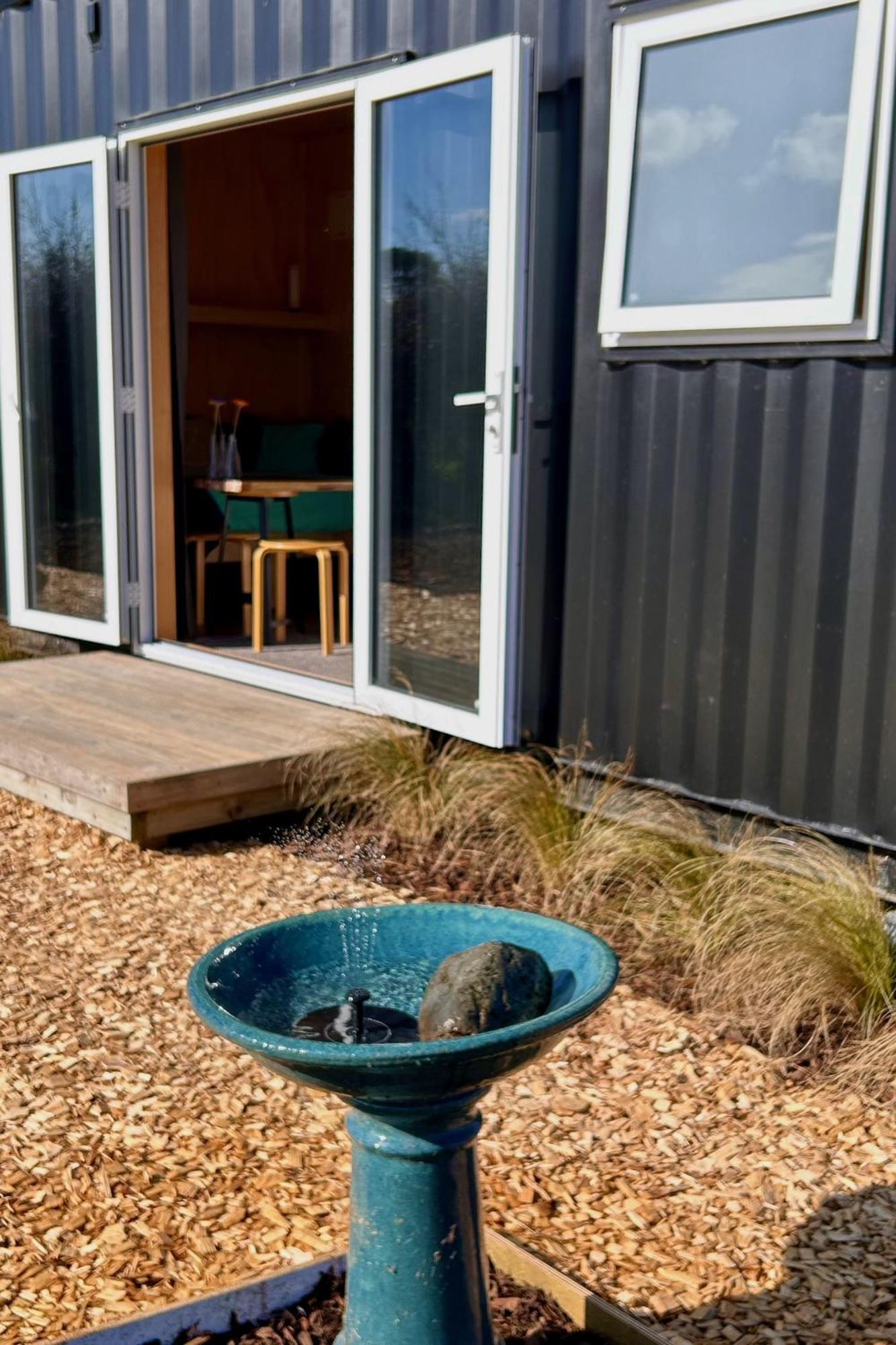 Cosy Tiny Container Cabin Carterton 외부 사진